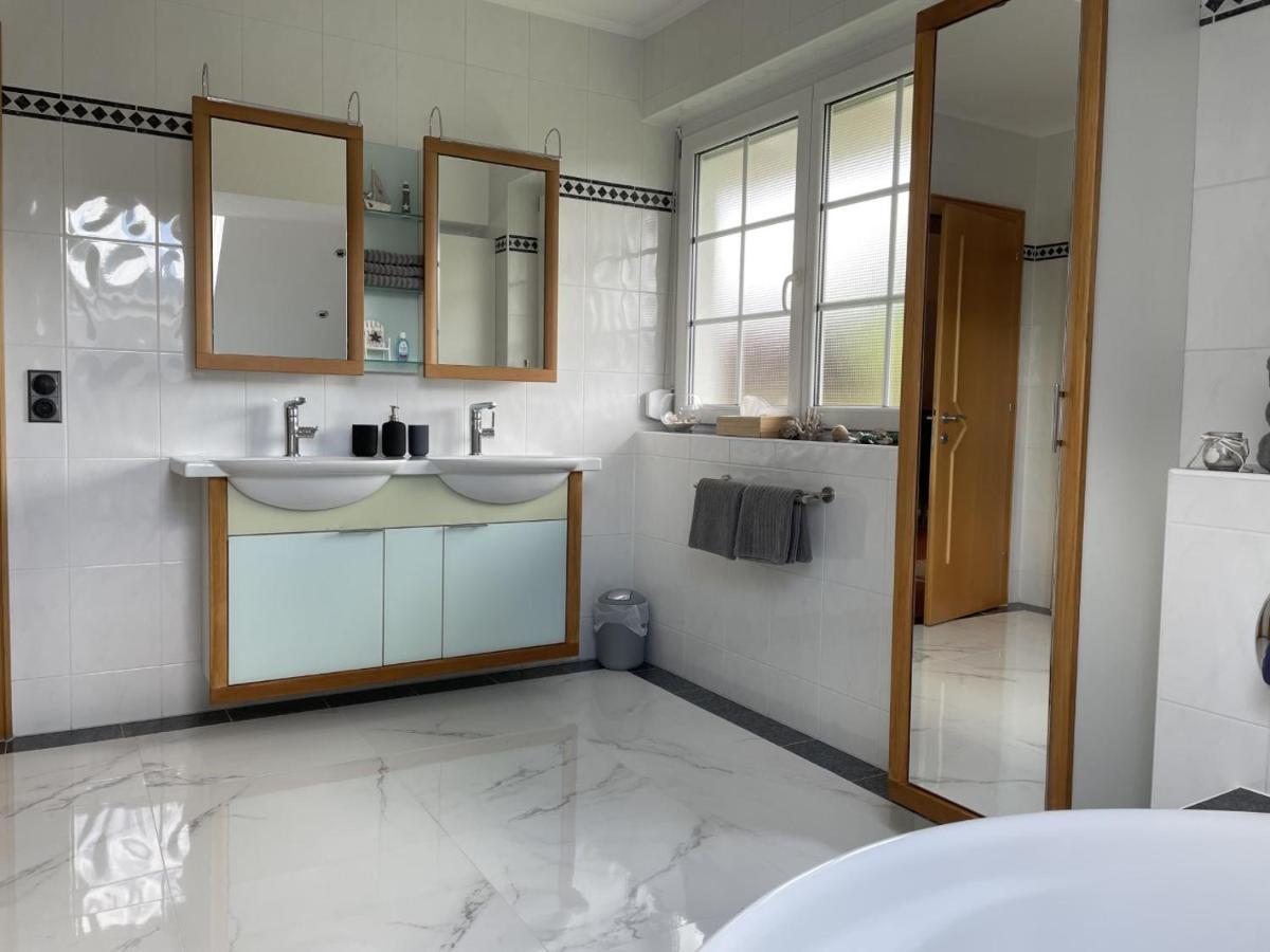 Apartment Tinney Kossen Bagian luar foto