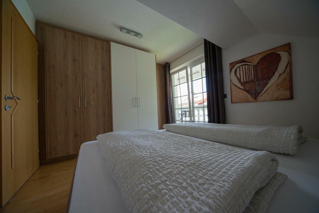 Apartment Tinney Kossen Bagian luar foto